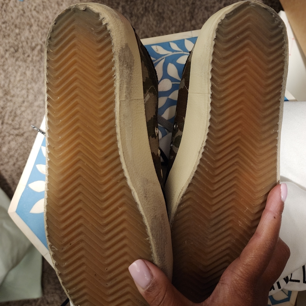 ‼️SOLD‼️Golden Goose Camo Sneakers - Picture 6 of 6